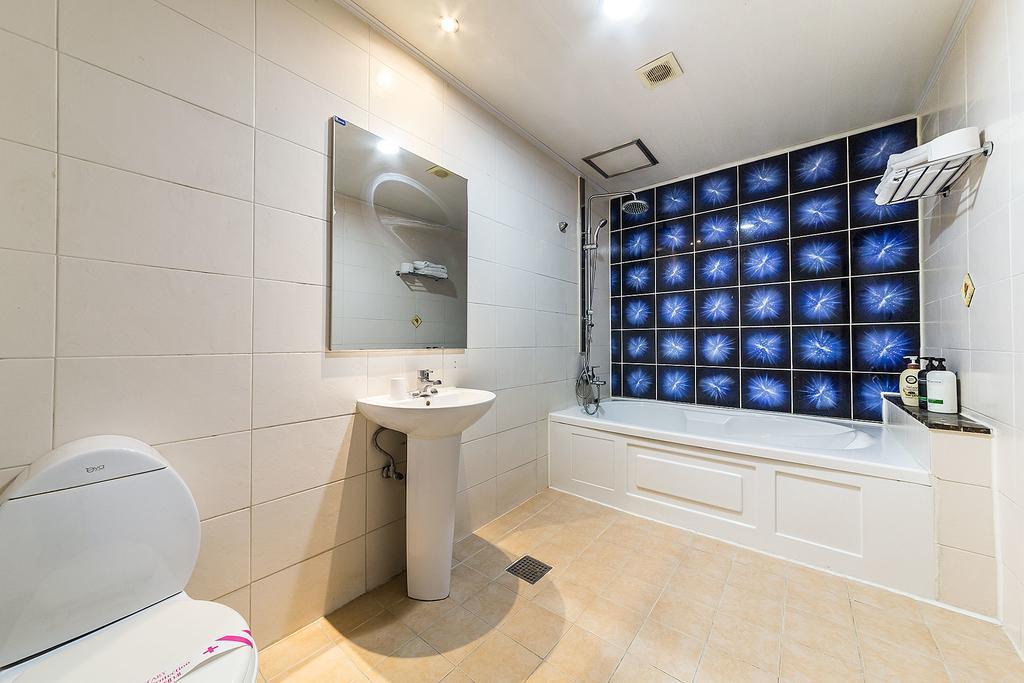 Hotel Tate Σουγόν Εξωτερικό φωτογραφία