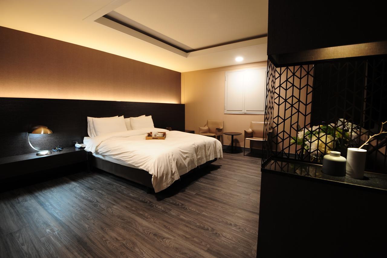 Hotel Tate Σουγόν Εξωτερικό φωτογραφία