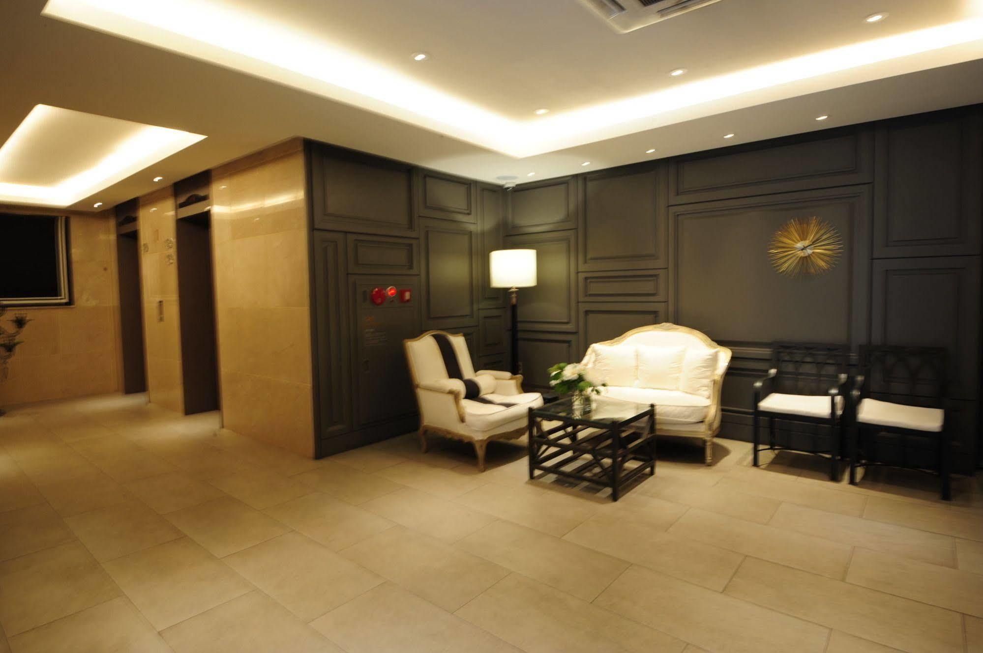 Hotel Tate Σουγόν Εξωτερικό φωτογραφία